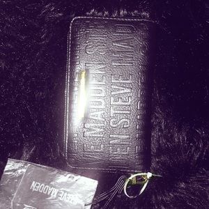 Steve Madden Women’s Wallet